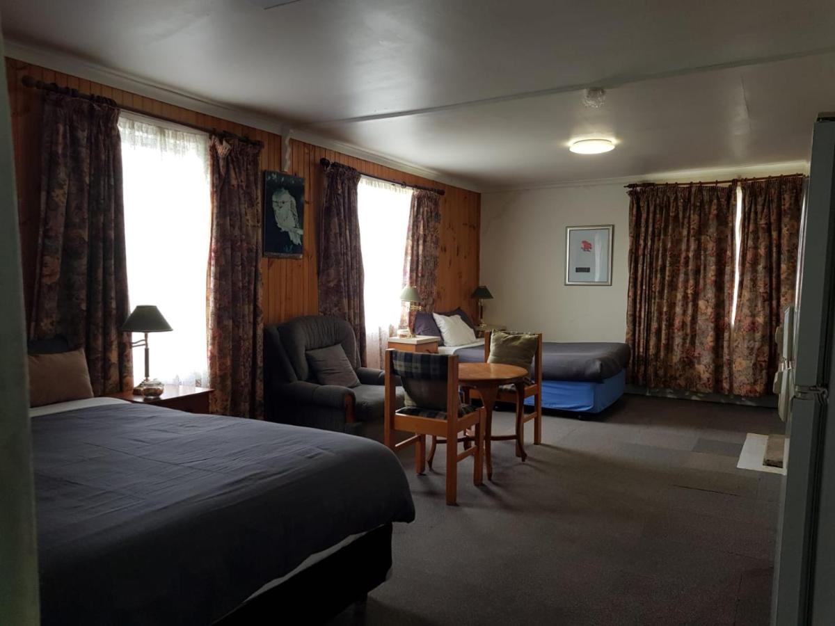 Clunes Motel Bagian luar foto